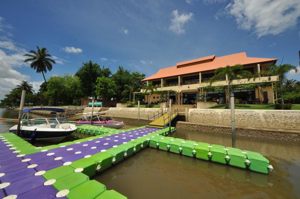 Ratchaburi Maeklong Marina Resort מראה חיצוני תמונה
